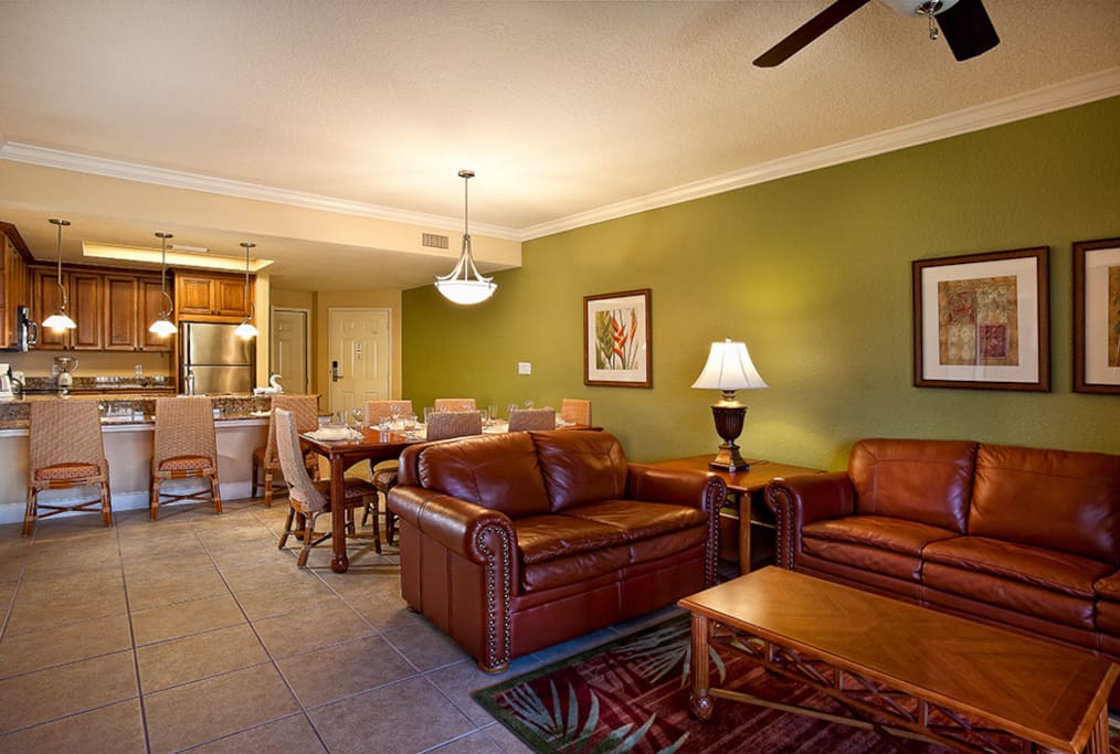 Living Room / Sala de estar