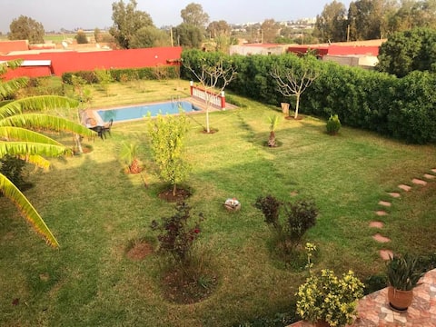 The little red house