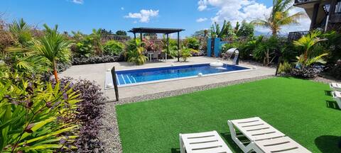 Neat 1-bedroom Apartment with pool.