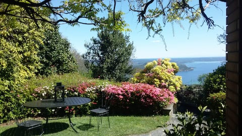 Villa in Park with Spectacular Lake View