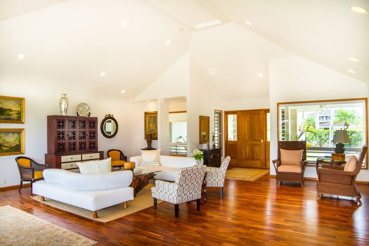 Hale Mana. (House of Good Energy) gallery image 4