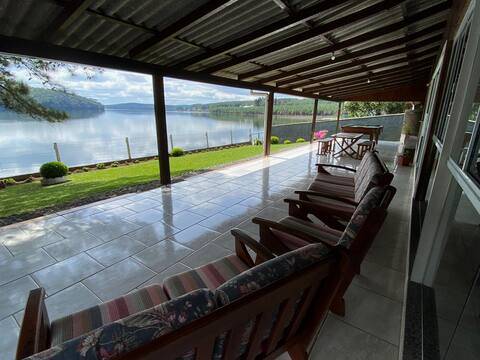 House on the Serro Azul dam