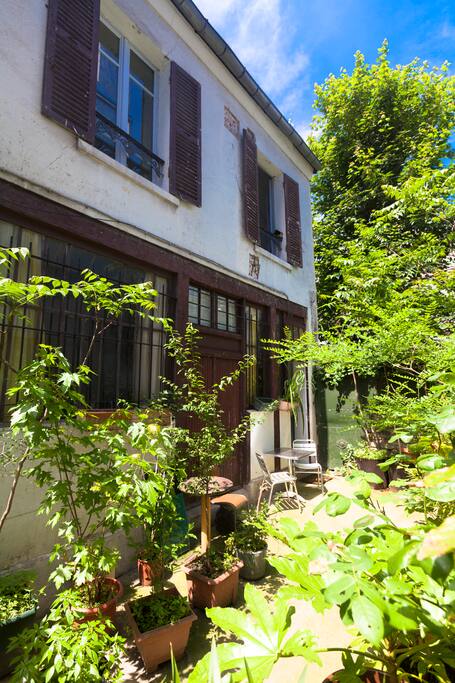Comme une petite maison en plein Paris