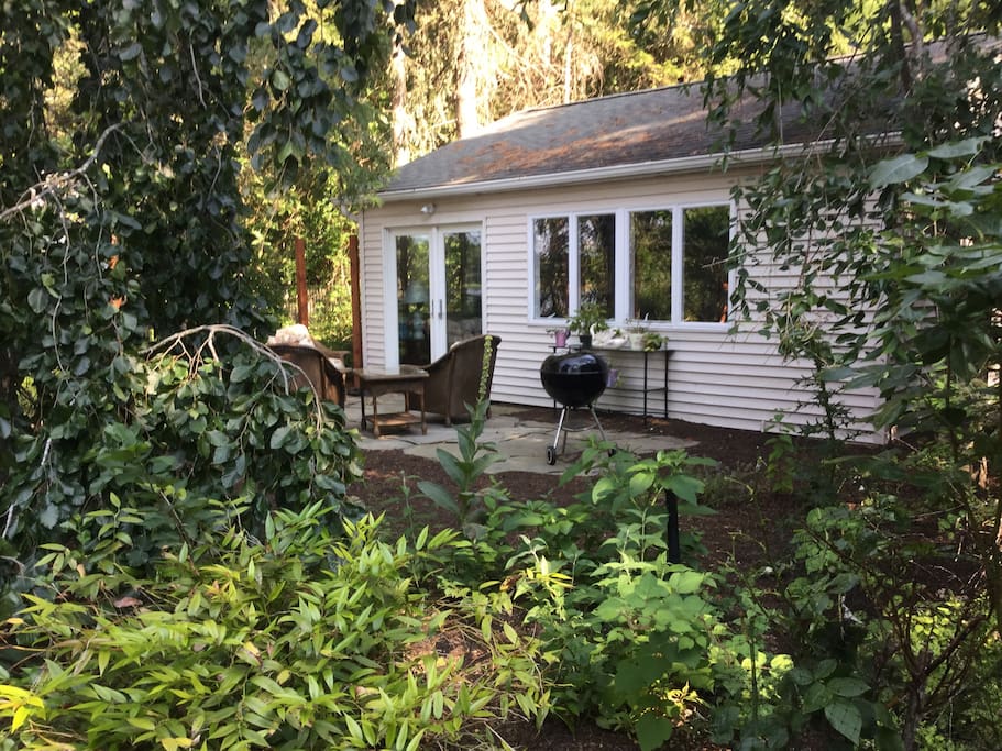 Romantic Cottage/Cozy/Wine/Beach/Beautiful Guesthouses for Rent in