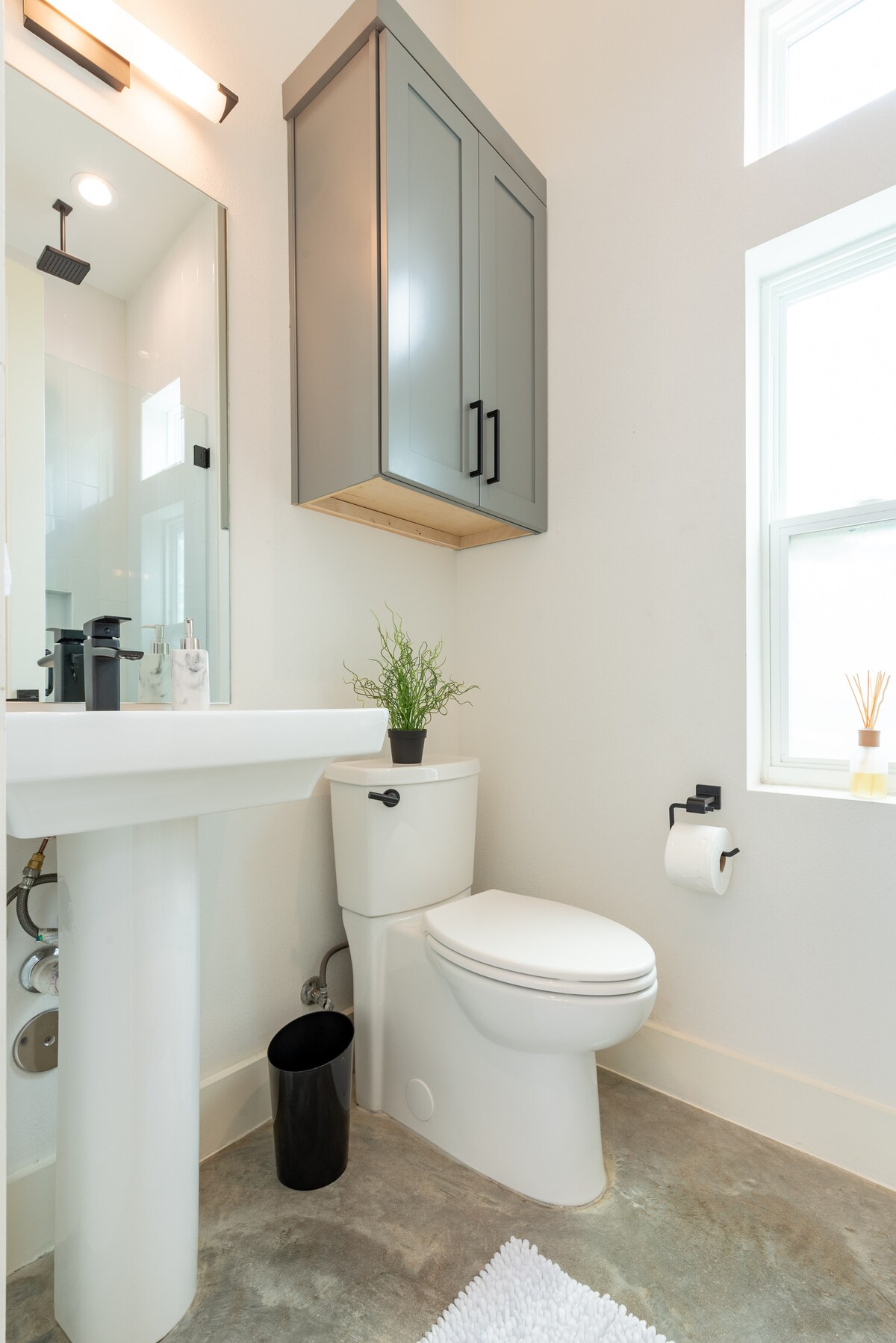 Modern Studio in the Heart of East Austin