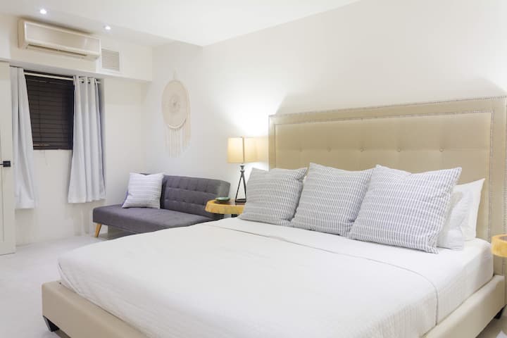 Glavni apartman br. 1 s bračnim krevetom i kaučem na razvlačenje 