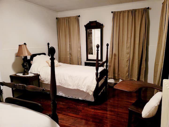 Segundo dormitorio con dos camas individuales