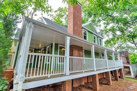 Secluded City Suite (no cleaning fee!)