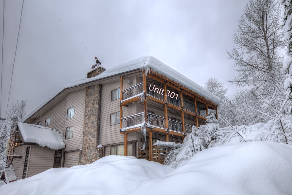 #301 - Best view in the lodge