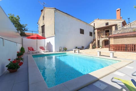 Top performing Airbnb: Villa Poreč in štifanići Stifanici