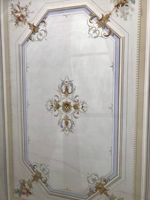 Living room's fresco