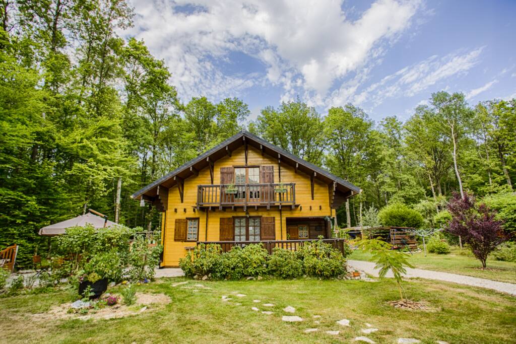 Chalet Gite Piscine Chauffee Spa Jacuzzi Chalets For Rent In Bazoches Sur Le Betz Centre France Chalet Gite Piscine Chauffee Spa Jacuzzi Chalets For Rent In Bazoches Sur Le Betz Centre France