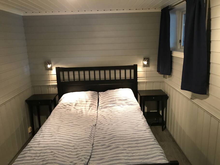 Soveom med dobbeltseng 140 cm