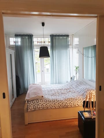 Wonderlijk Airbnb® | Ahoyweg 10 - Vacation Rentals & Places to Stay - Zuid DG-64