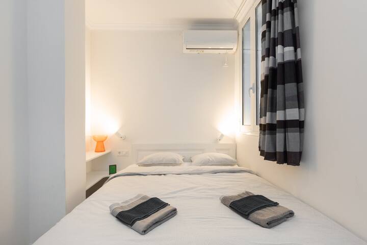 Troon of Athens gallery image 5