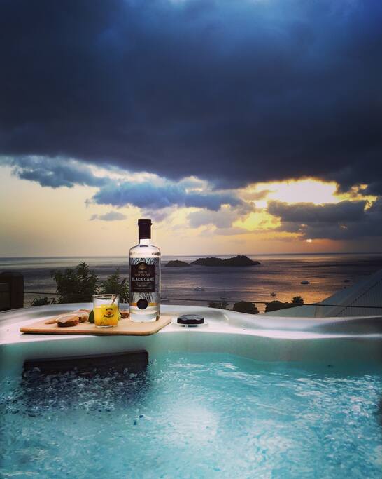 Coucher de soleil depuis le jacuzzi