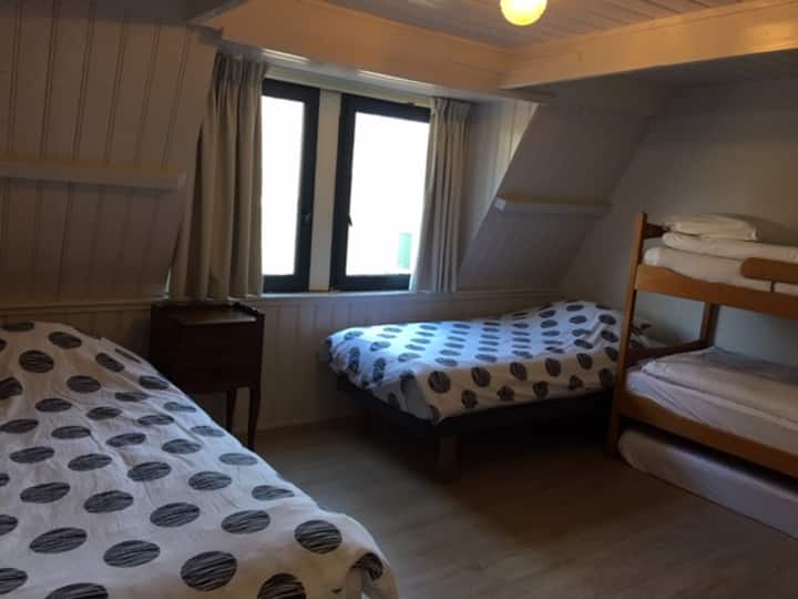 Dhomë gjumi 2