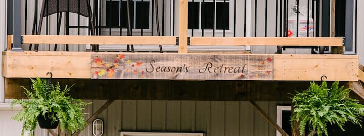 Season's Retreat - Midland