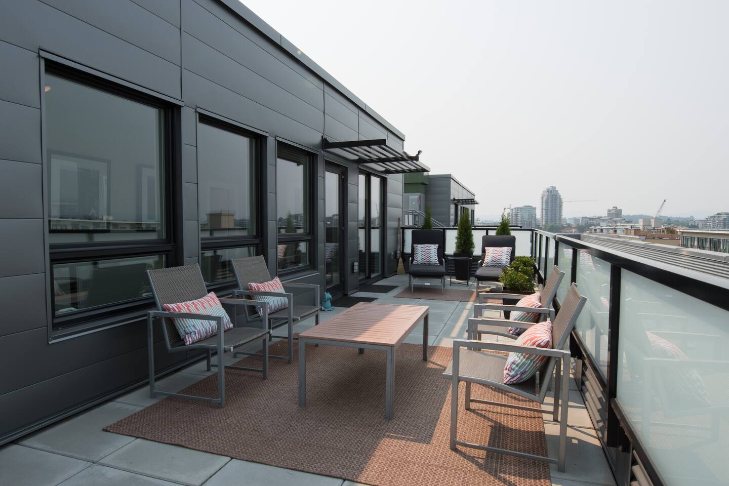 Abacus 402 Executive 2 Bedroom Iniums For Stunning Views From The Large Roof Top Deck