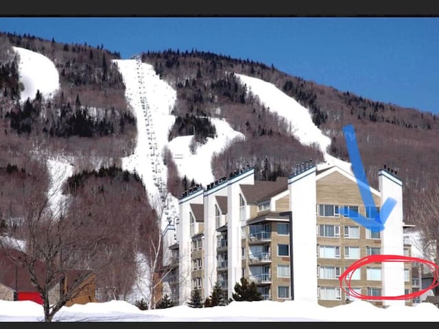★Ski in Ski out ★ Luxury Condo Mont Ste-Anne