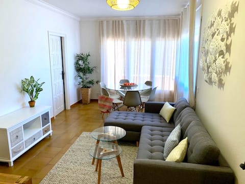 Successful Airbnb property: Pati Groc is ☀️ a 5-minute walk to the beaches in L'escala