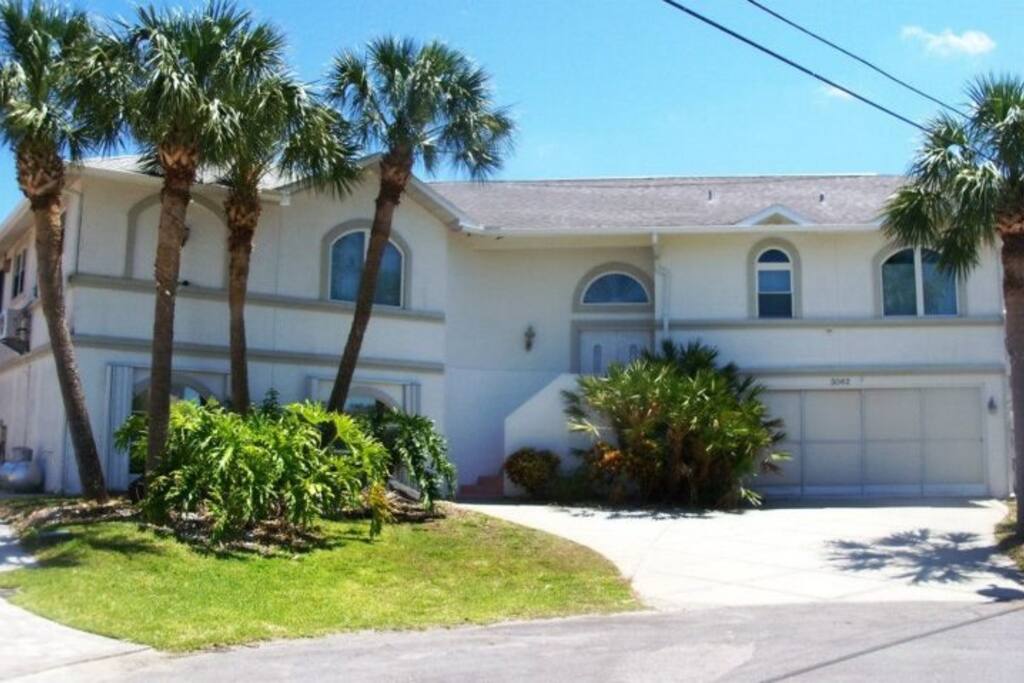 The Dolphin House Houses for Rent in Hernando Beach, Florida, United