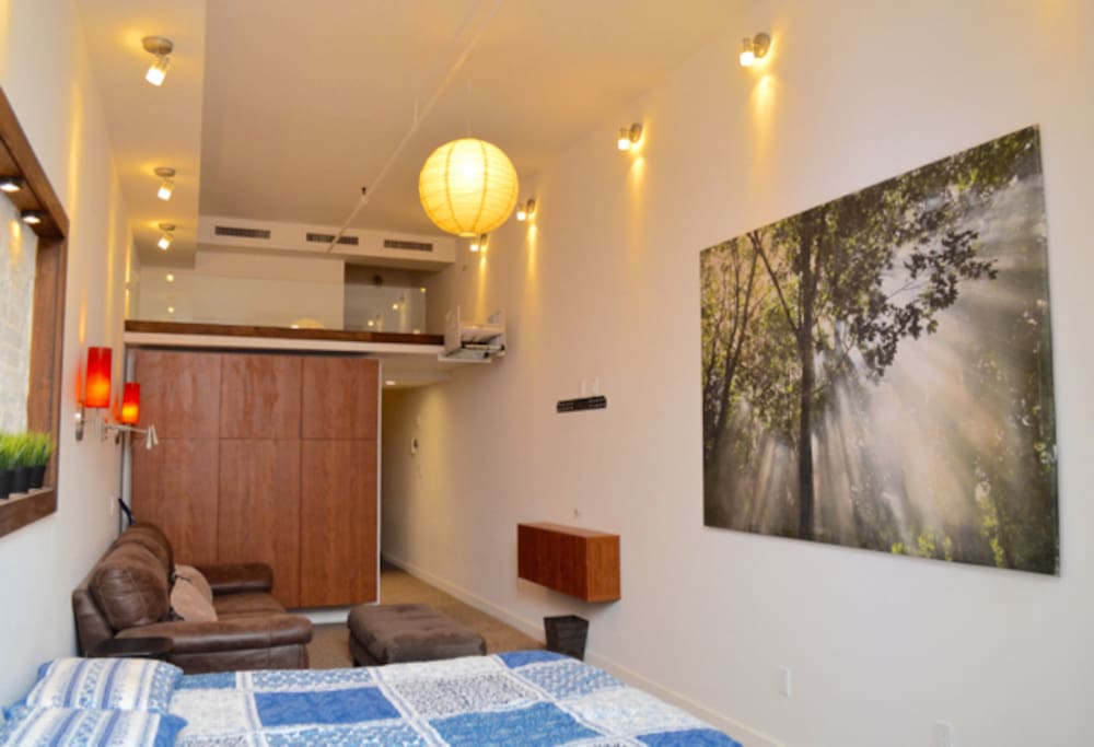 Sleeping area/Living room