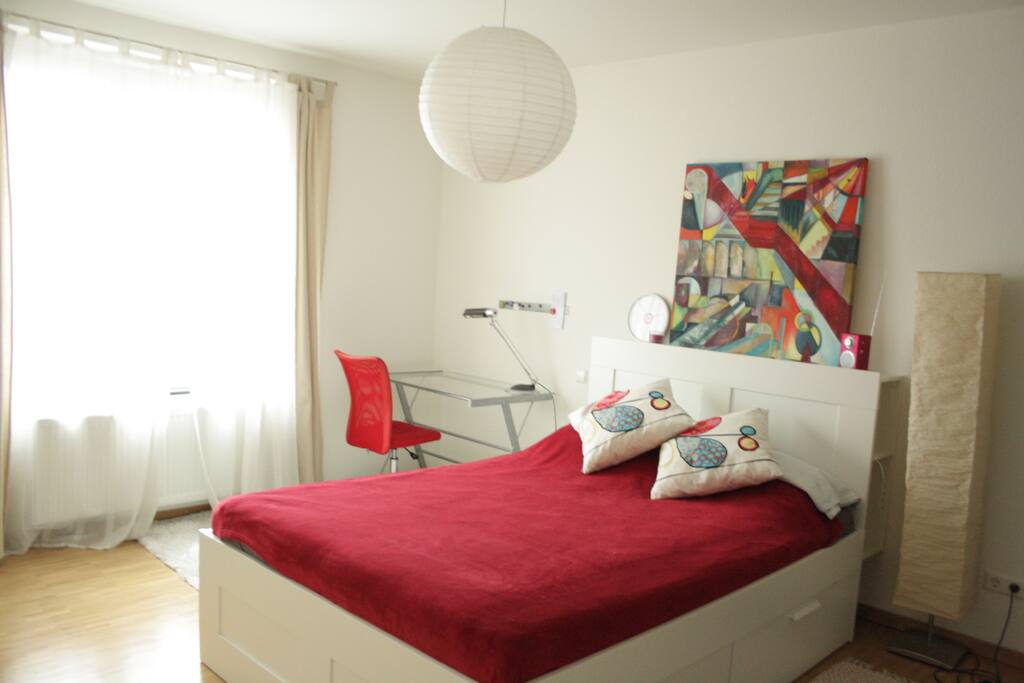 Erstes großes Schlafzimmer (Fotos vom zweiten kommen noch)