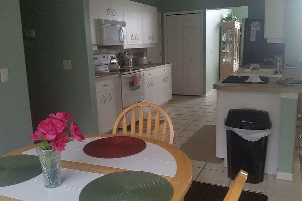 Kitchen and kitchen table area