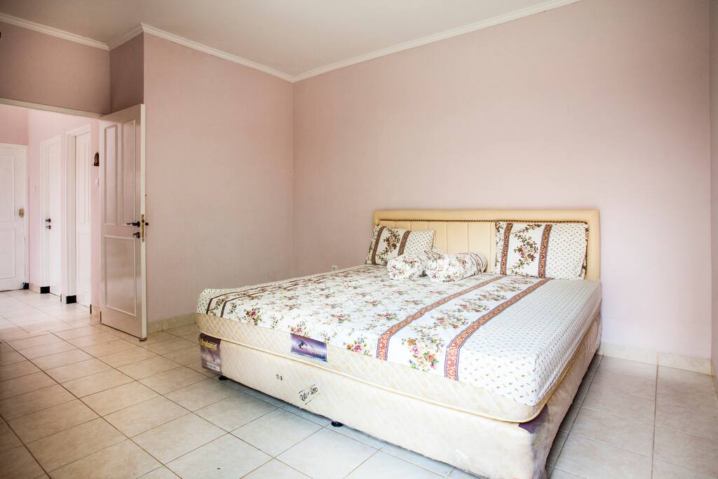 Bedroom 1 (1st floor)