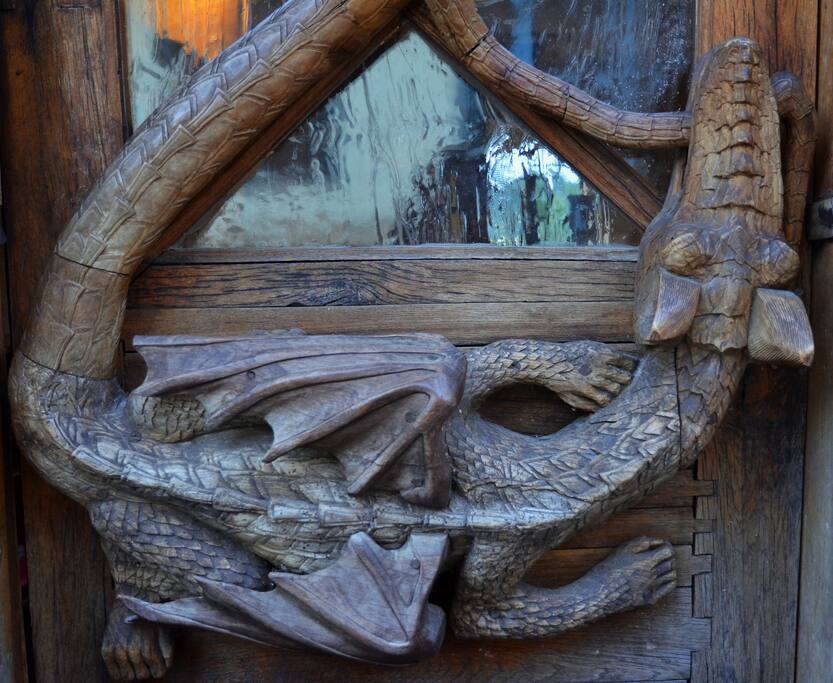 Our dragon door on Rooseveltova 68 will greet you. Ring the bell for service.
