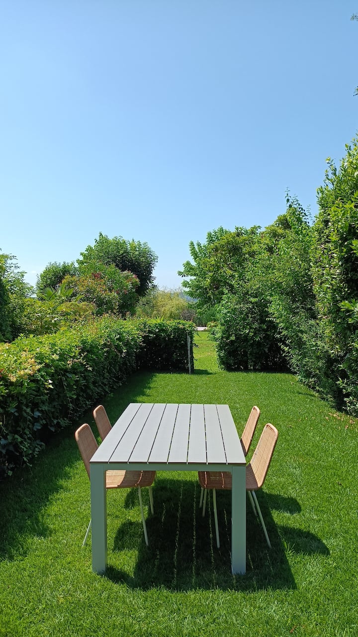 Interior brick walls — Backsteininterieur — Interni in mattoni