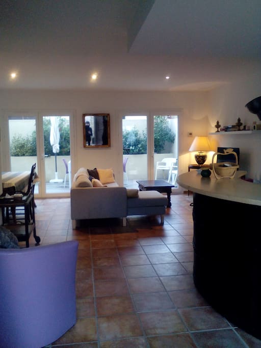 salon/séjour, vus de l'entrée