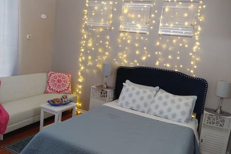 Birds Nest cozy Casita near Temecula Wine country