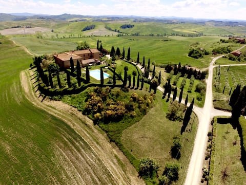 Loggiato 1 in farm stay with shared pool