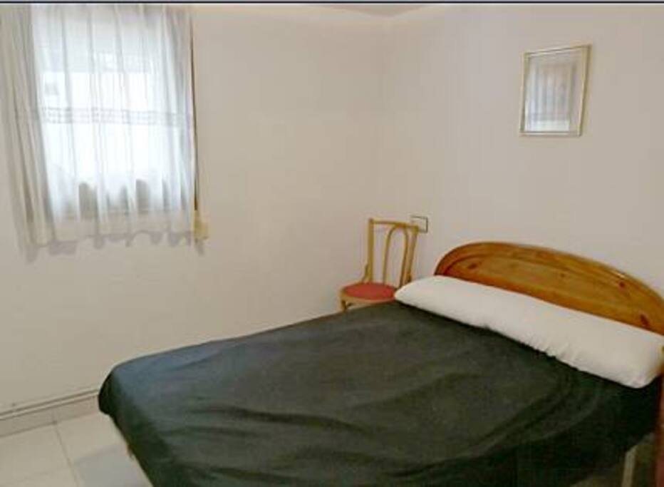 habitacion Matrimonio, tiene armario emprotrado