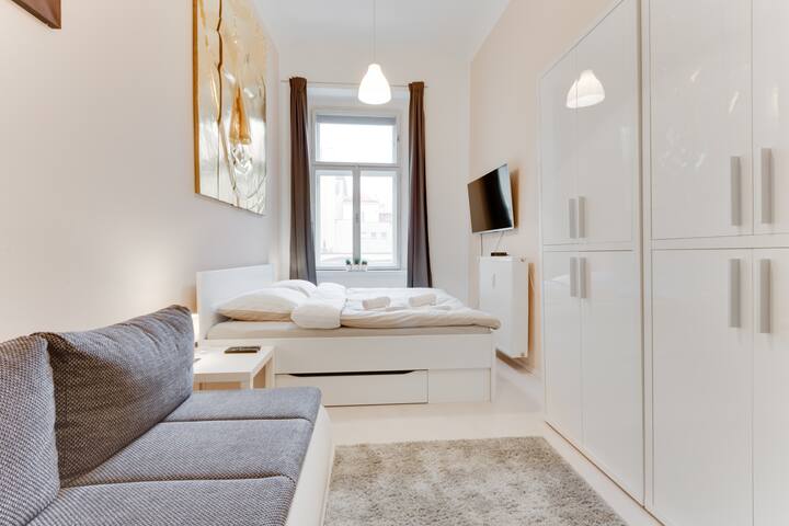 The Old Town DELUXE Apartment gallery image 4