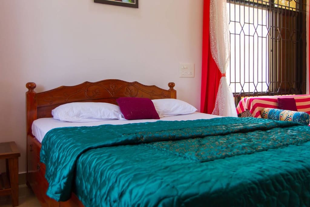 Comfortable double bed