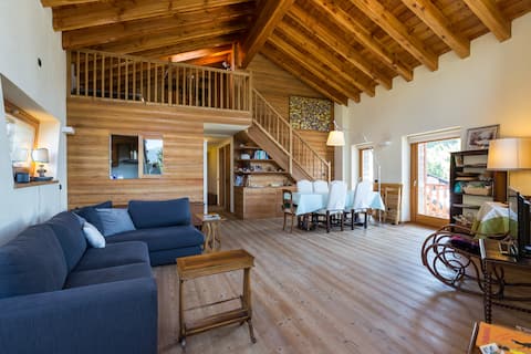 Beautiful penthouse in chalet