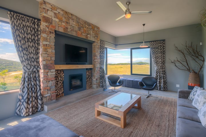 Ukumbi katika Umthi Lodge