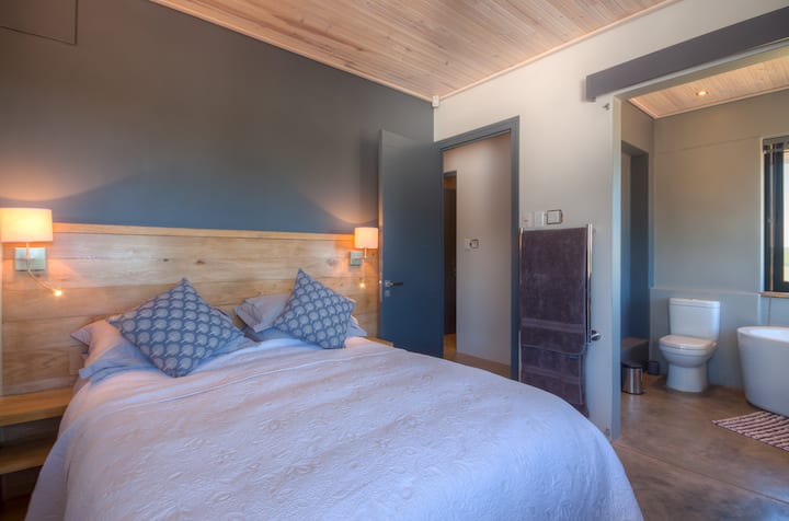 Chumba cha kulala 2 katika Umthi Lodge na ensuite
