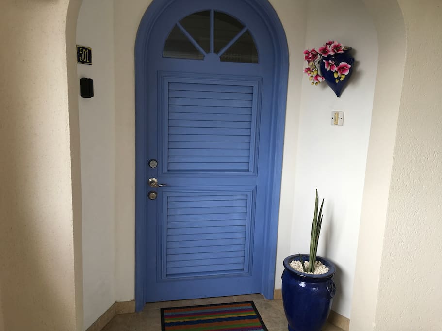 Entrance to 501