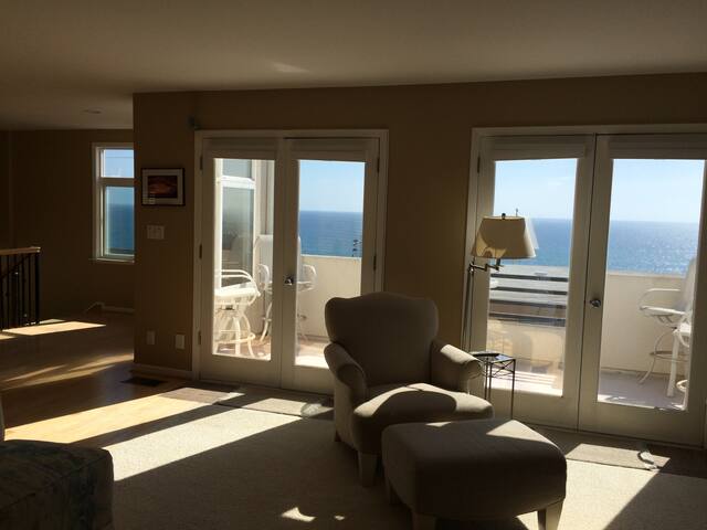 Manhattan Beach View Home gallery image 4