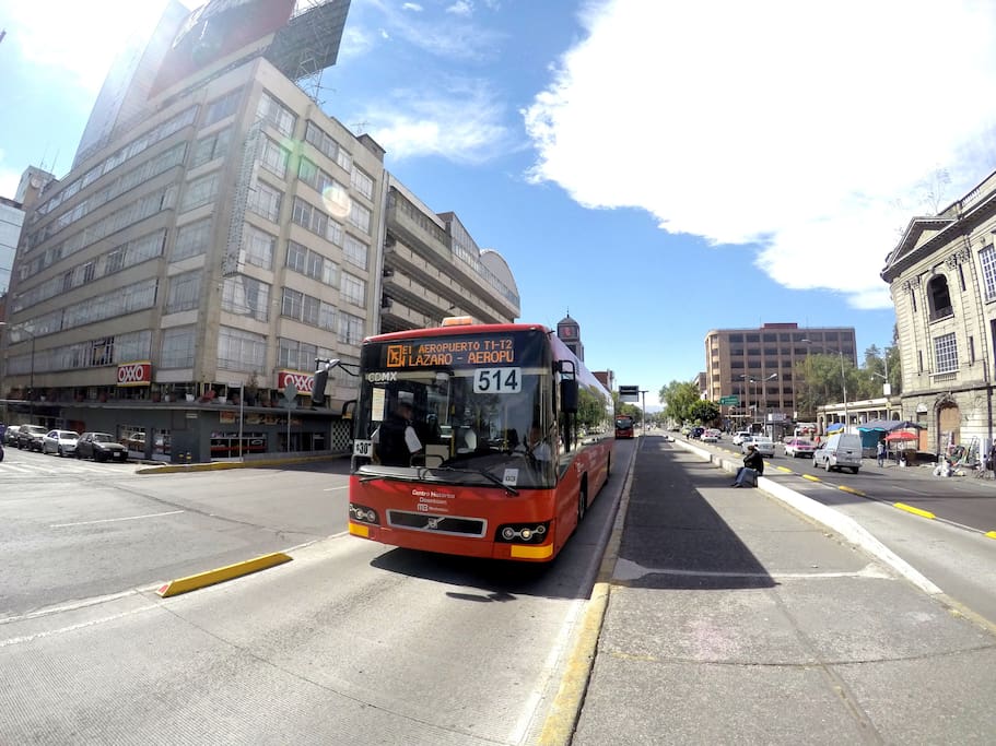 A unos pasos del metro Hidalgo y del metrobus