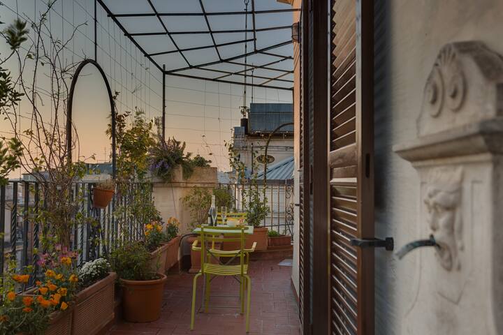 Deluxe Two Bedroom Penthouse 120mqs + terrace gallery image 3