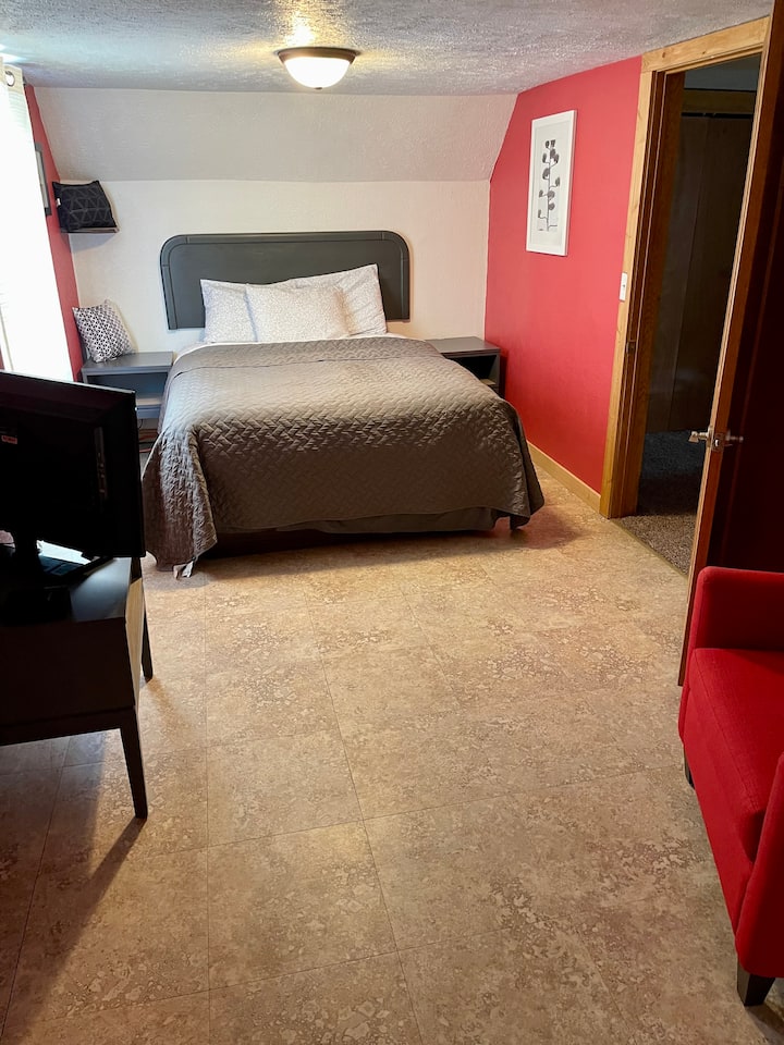 12 Best Airbnb Vacation Rentals In Munising, Michigan Updated 2024