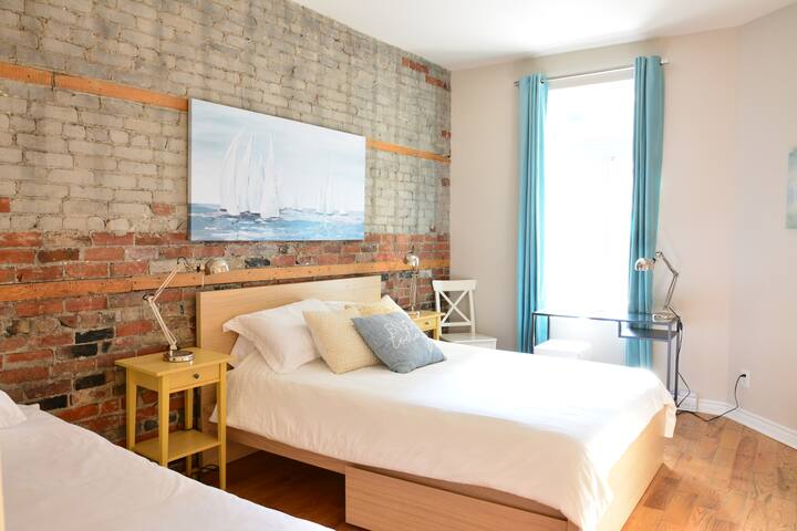 Ground Floor – 4 BR/4 BA – Deck – Possible Parking gallery image 5