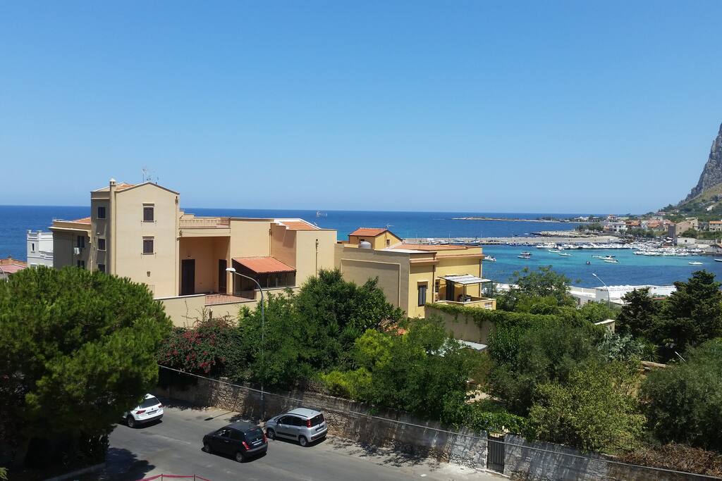 Vista mare dal terrazzo