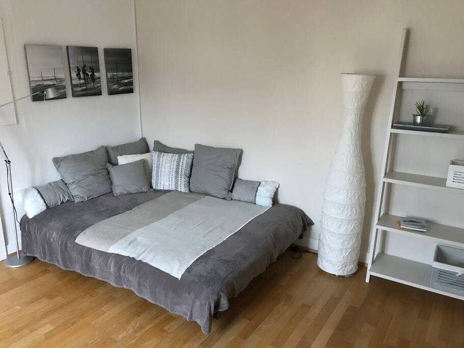 Chambre avec lit 140x200cm