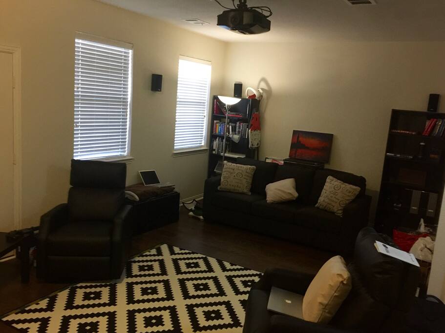 Media room w/private bath and sofa bed